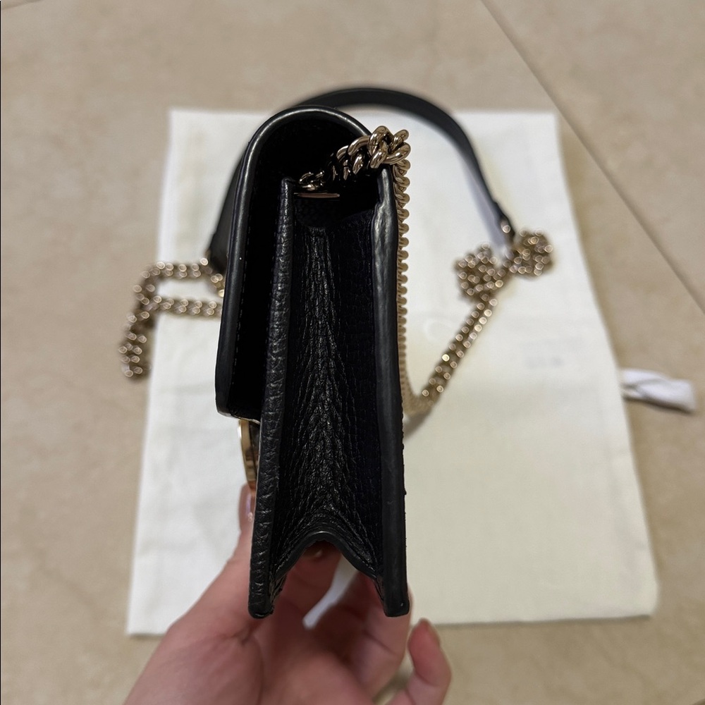 Gucci Crossbody Bag - Picture 4 of 17